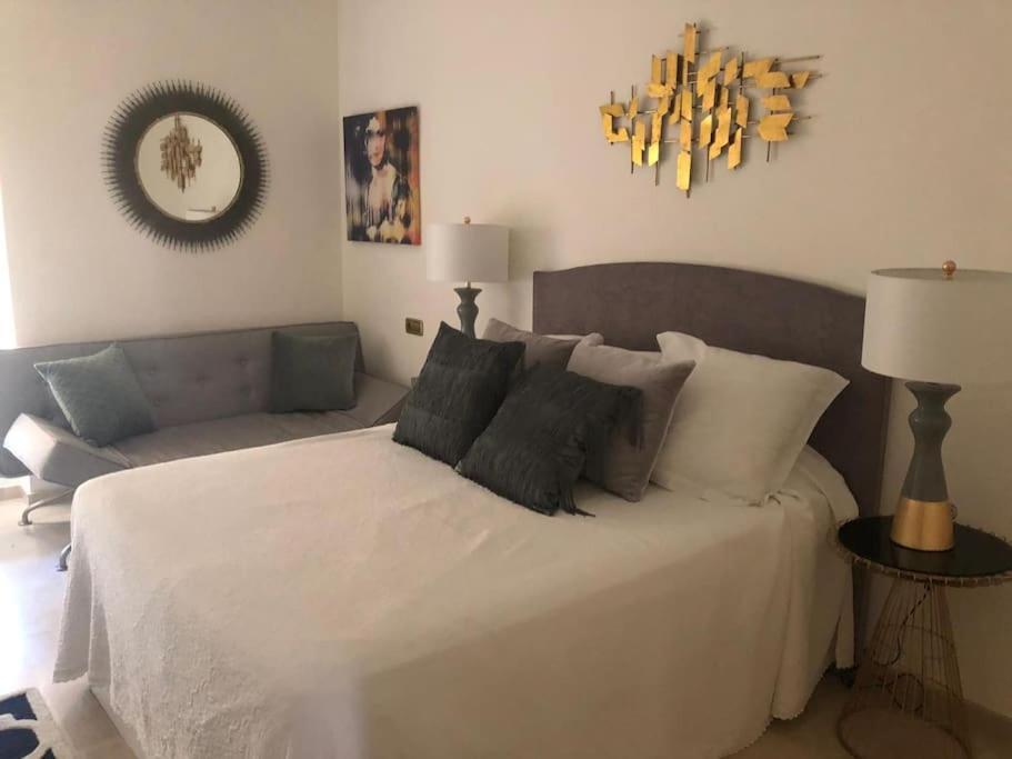 Apartamento En Primera Linea De Playa *